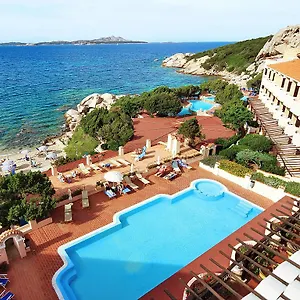 Grand Smeraldo Beach Baja Sardinia